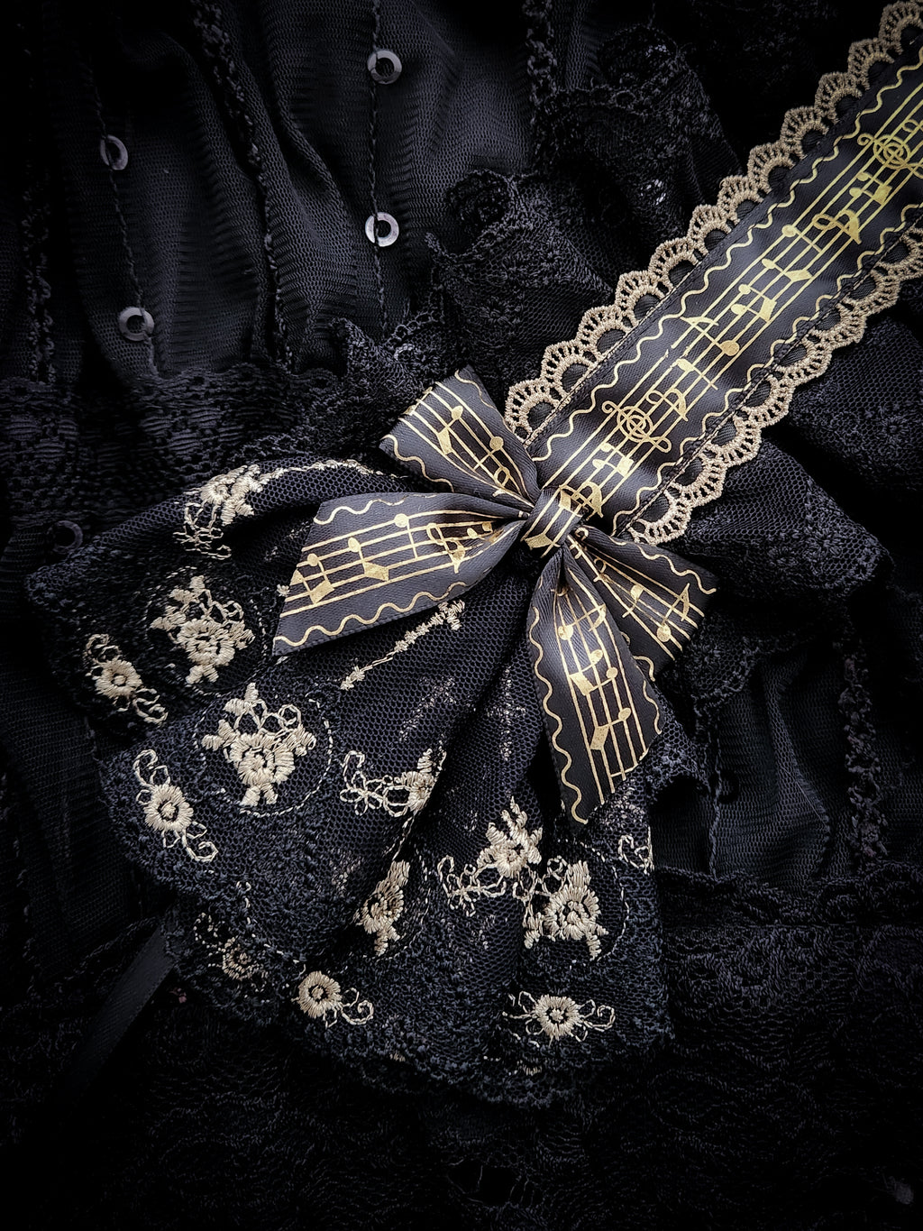 'LULLABY' Headdress