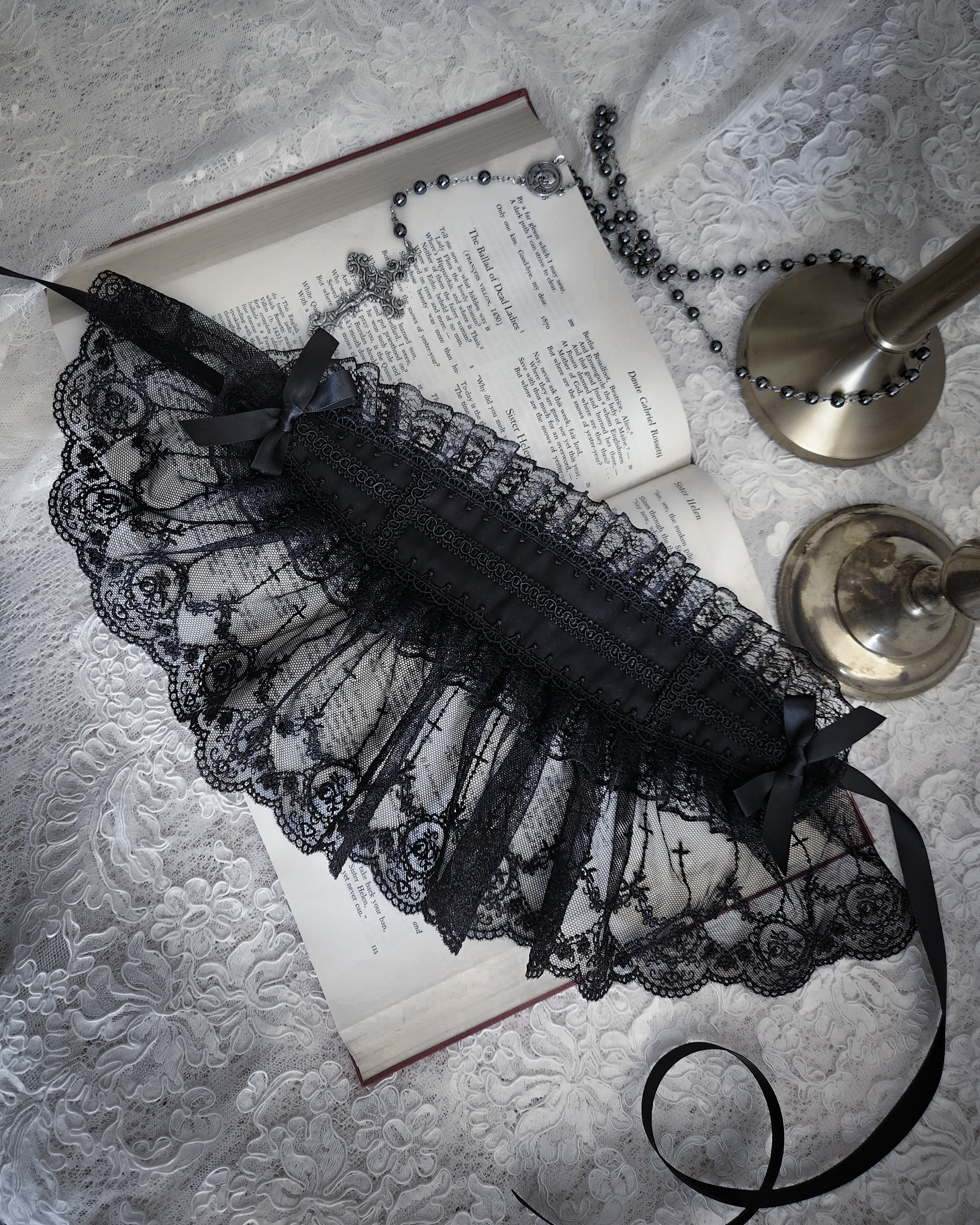 'BLACK DOVE' Half Bonnet