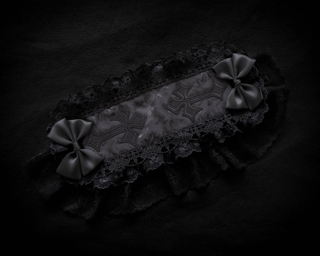 'VIVAMUS' Half Bonnet