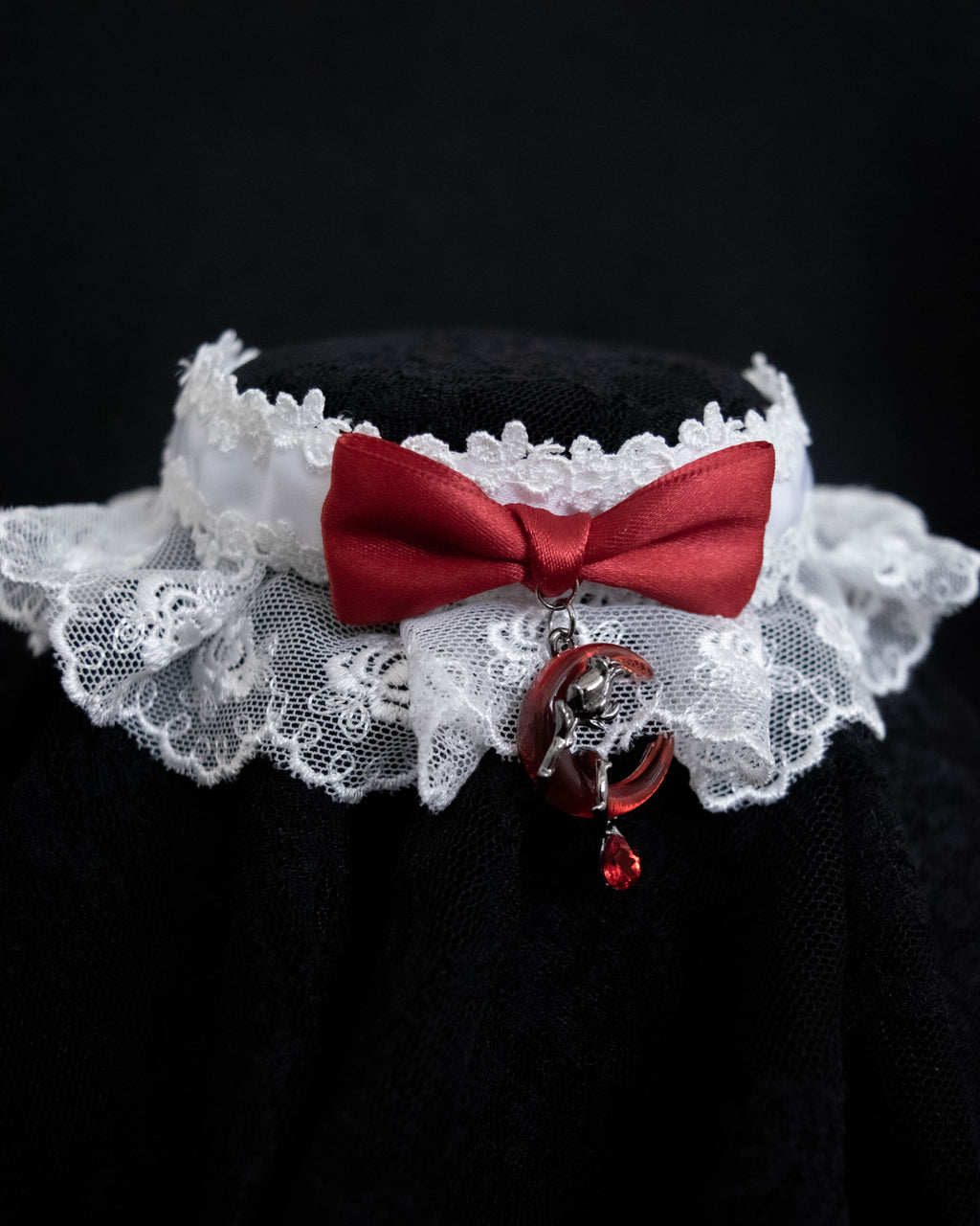 'BLOOD MOON' Choker