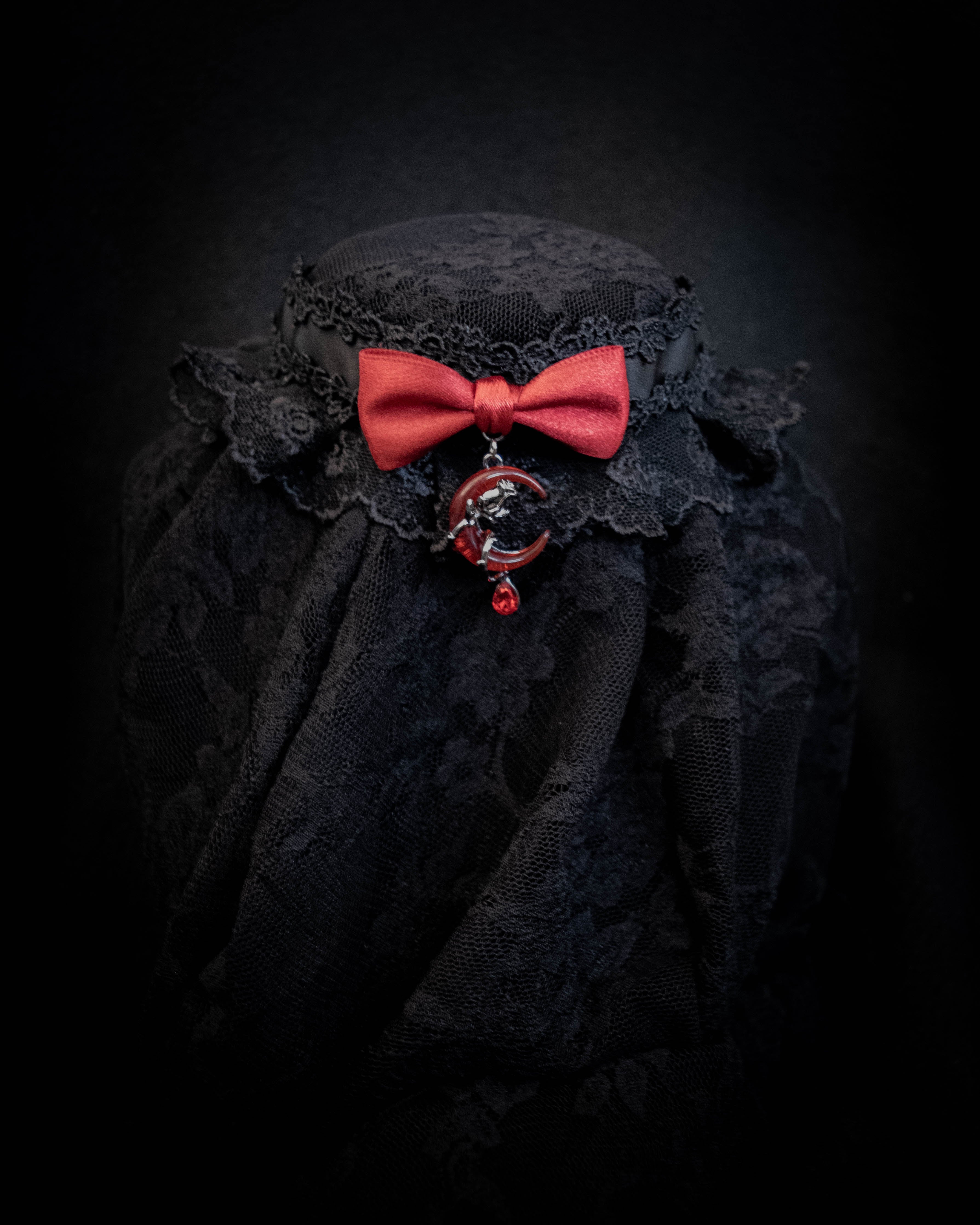 'BLOOD MOON' Choker