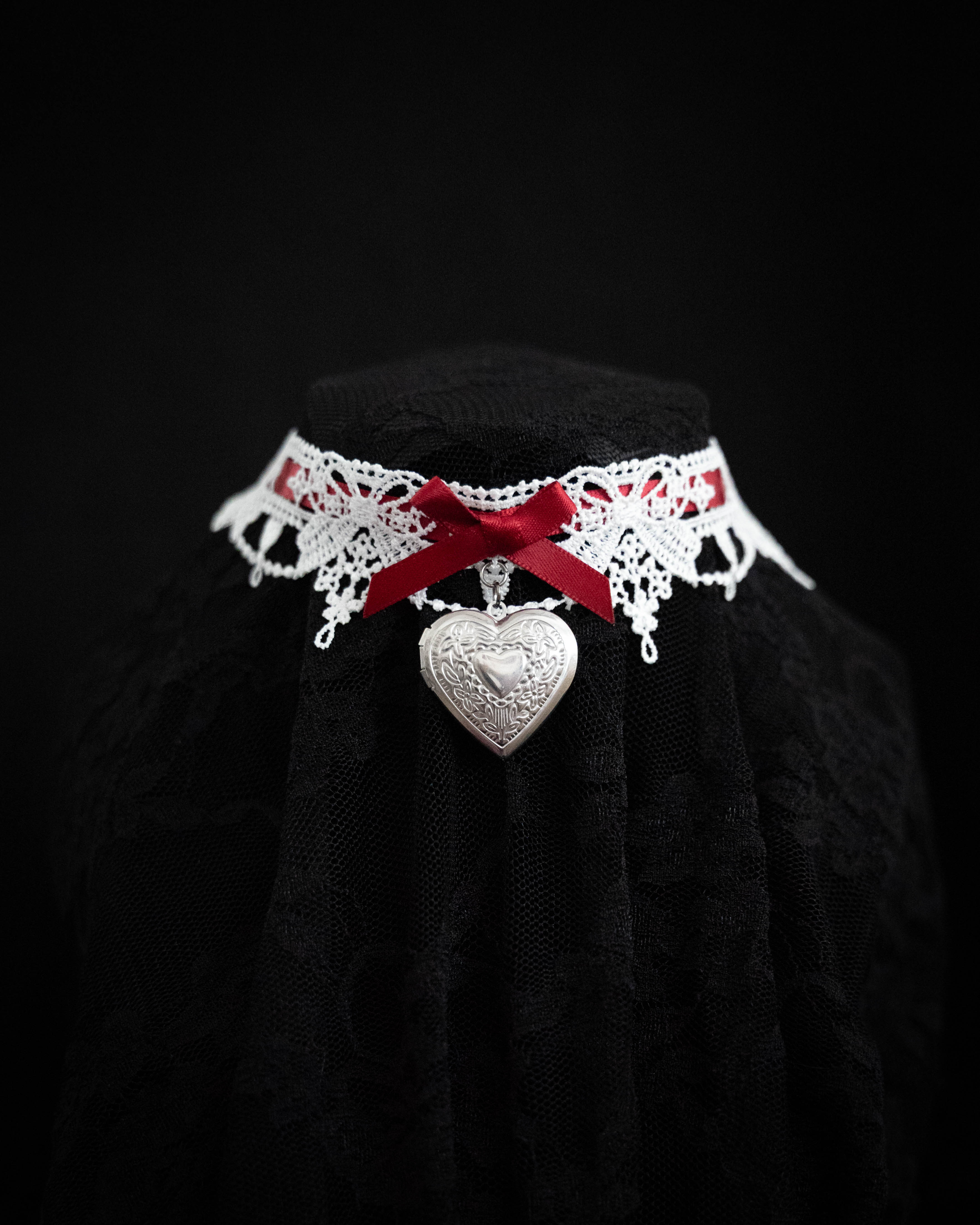 'AMOR' Chokers